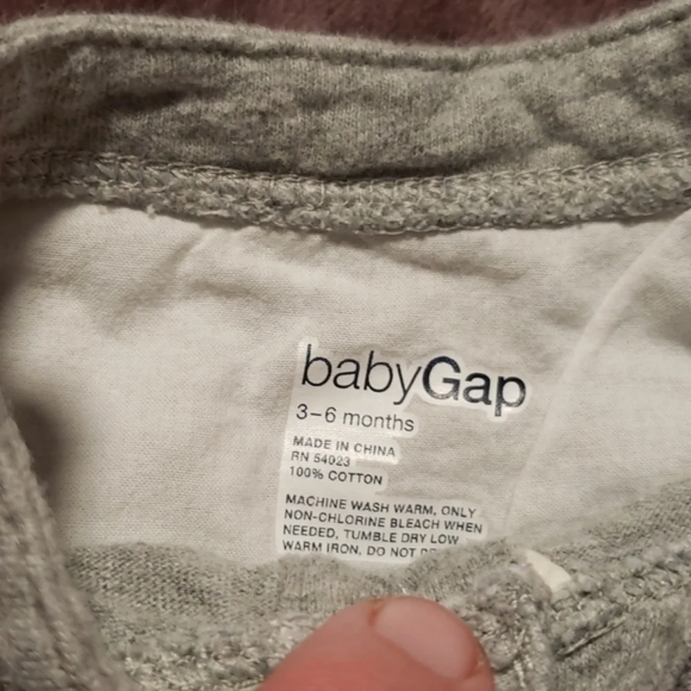 Baby‎ long sleeve onesie
